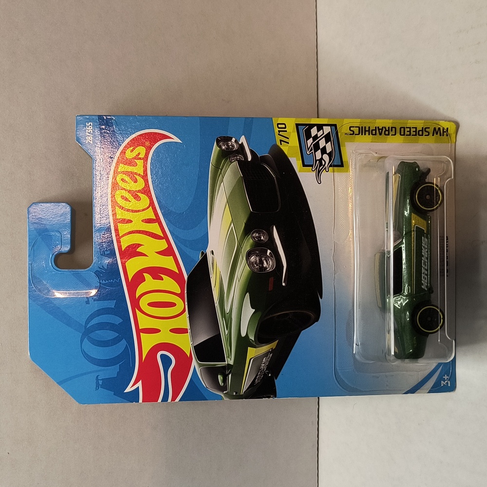 D2 hot wheels 70 camaro with shipping protector chevy